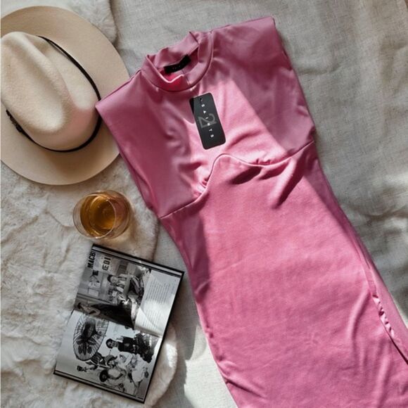Saints Pink Bodycon Mini Dress - Picture 1 of 6